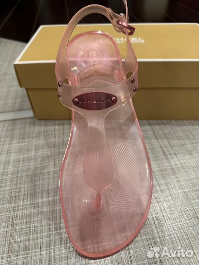 Босоножки женские