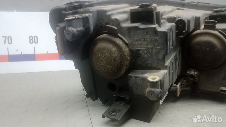 Фара левая Volkswagen Touran