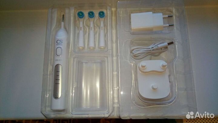 Электрическая зубная щётка