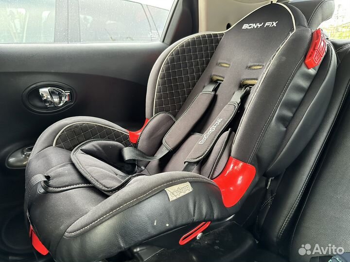 Детское автокресло от 1 до 7 лет