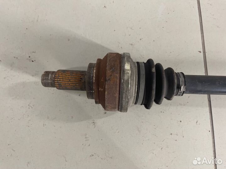 Привод задний Bmw E63 N62B48 2008