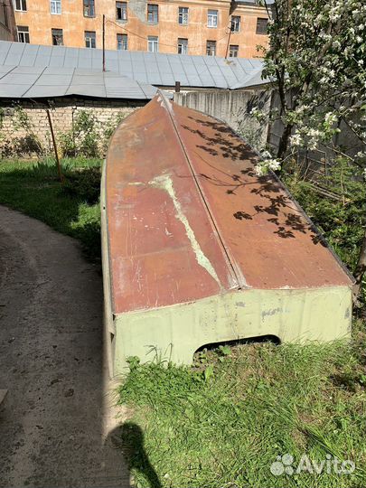 Моторная лодка Прогресс-2