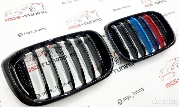 Решетка BMW Х4 G02 M-Perfomance с триколором