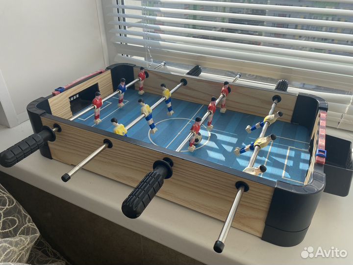 Настольный футбол, хоккей и теннис
