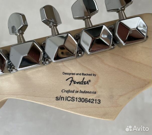 Электрогитара Squier Bullet strat by Fender HSS