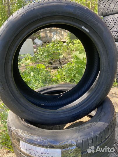 Pirelli P Zero 275/40 R19