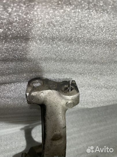 Кулак поворотный правый Ауди А6 С7 А7