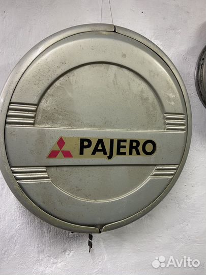 Колпак запаски Mitsubishi Pajero