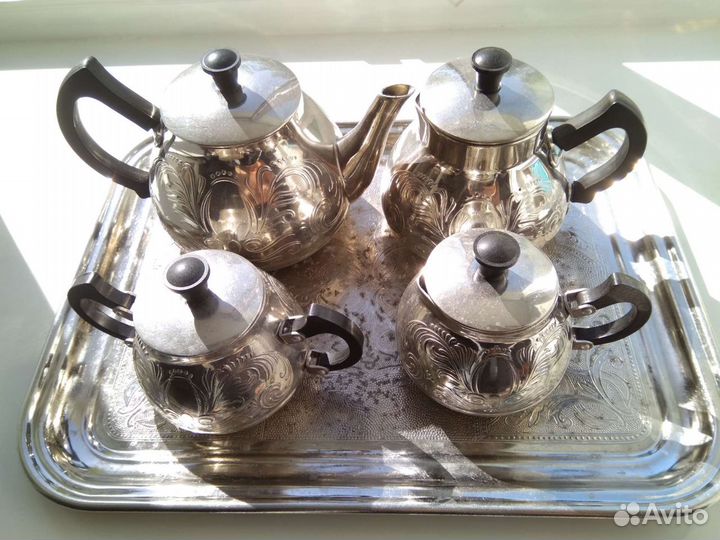 Сервиз чайный кофейный металл