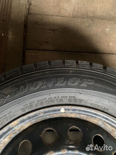 Dunlop Winter Maxx 215/60 R16