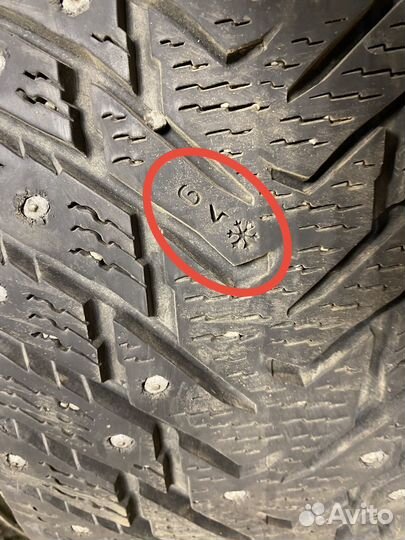 Nokian Tyres Hakkapeliitta 8 215/55 R17 98T