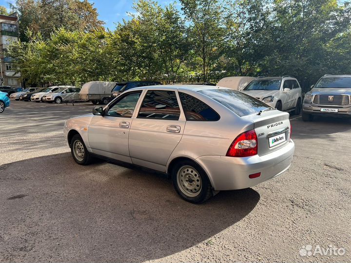 LADA Priora 1.6 МТ, 2011, 180 000 км