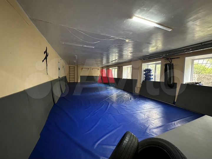 Помещение с арендаторами