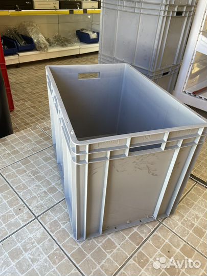 Ящик пластиковый