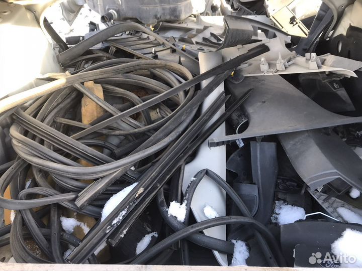 Пластик салона уплотнители Форд Фокус 2