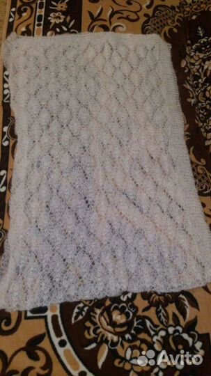 Широкий вязанный шарф