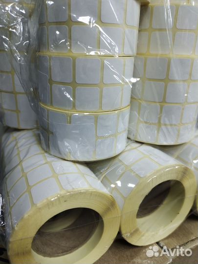 Термоэтикетка 15х15 честный знак, 2000шт в рулоне