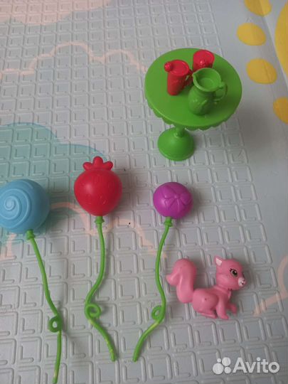 Домик Шарлотты землянички с куклой