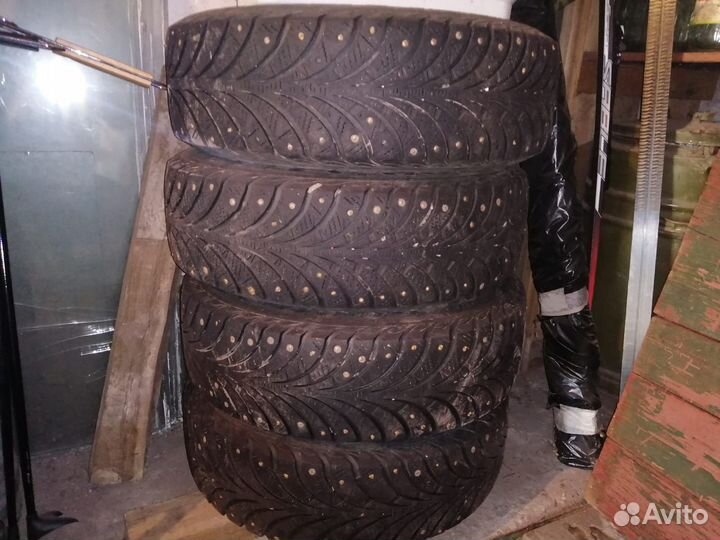 R15 Goodyear UltraGrip Extreme 185/60, PCD 4x100 DIA 54.1
