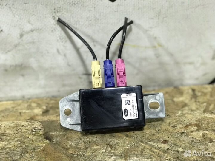 Усилитель антенны Land Rover Discovery Sport 1 До