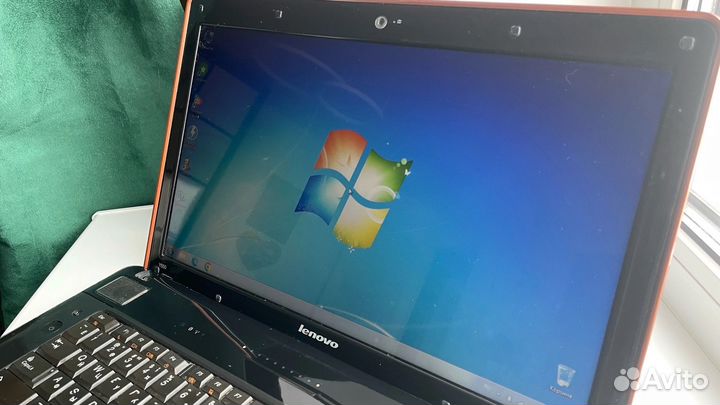 Ноутбук Lenovo ideapad Y550