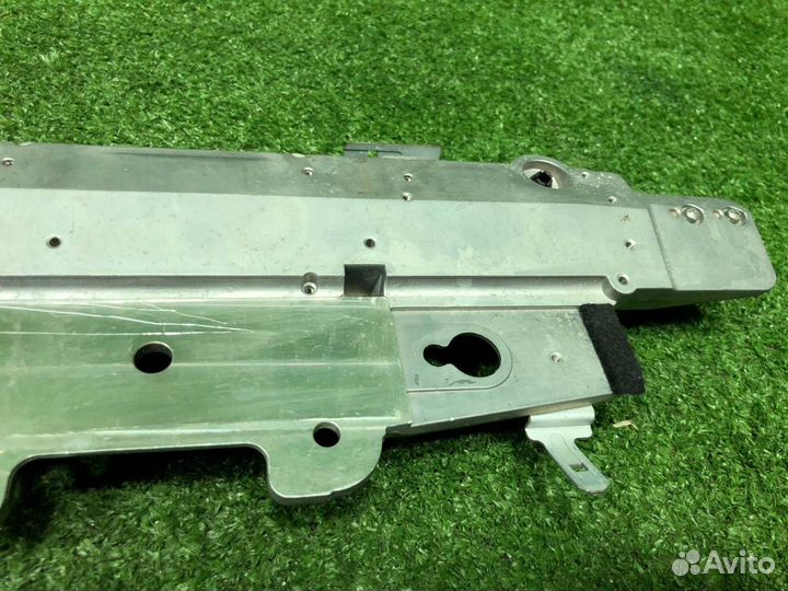 Камера передняя передняя Lexus Ls600H UVF45