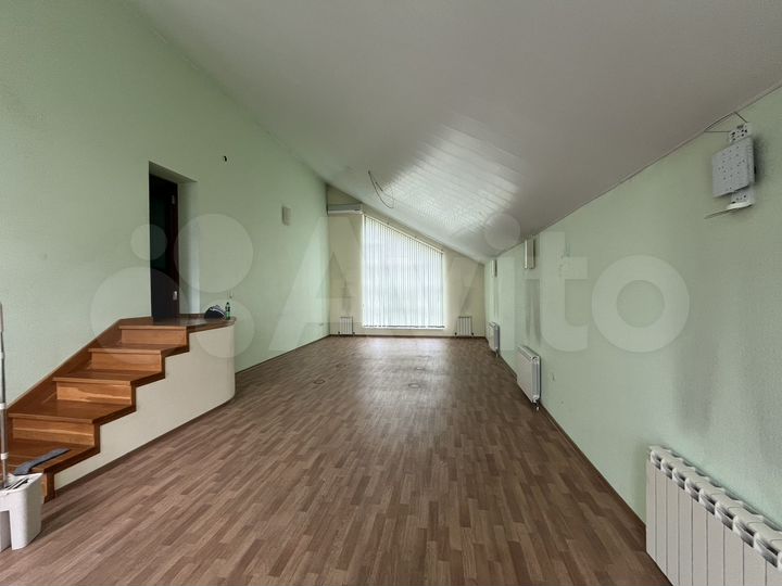 Дом 533 м² на участке 6,5 сот.