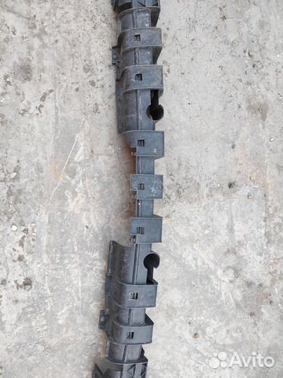 Каркас бампер задний на мерседес бенц вито w639