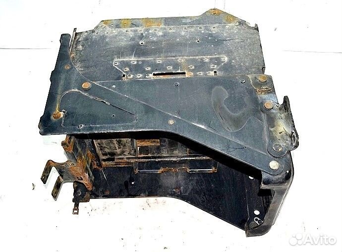 Ящик аккумулятора MAN TGX 18.440 (01.07)