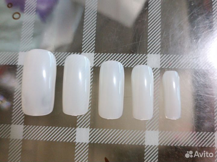 Типсы для ногтей