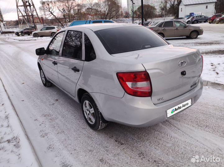 LADA Granta 1.6 МТ, 2013, 95 000 км