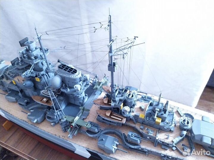 Продам модель немецкого линкора 