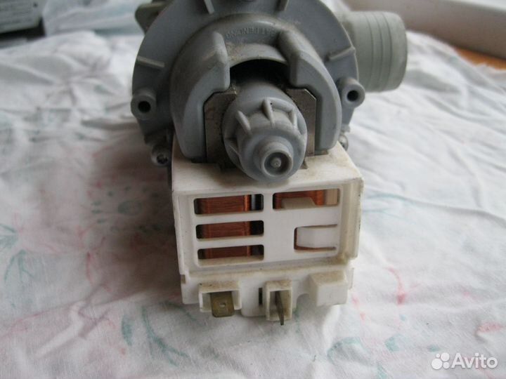 Помпа для стиральной машины indesit