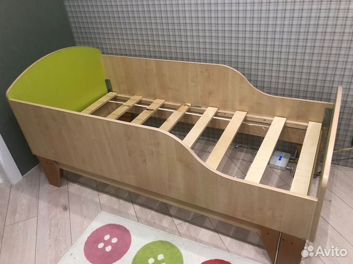 Детская кровать бу без матраца