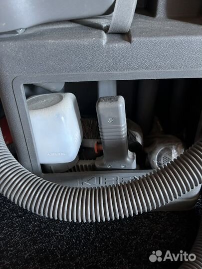 Продаю моющий с турбовыбивом пылесос Kirby