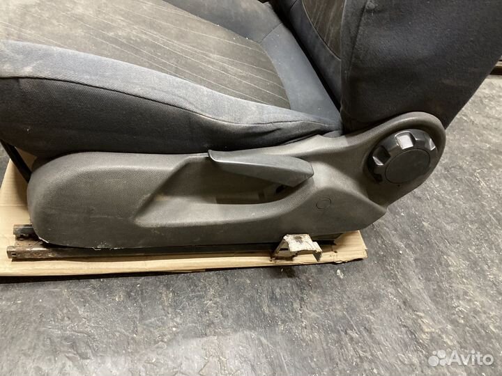 Переднее сиденье для Опель Корса, 1994г.в