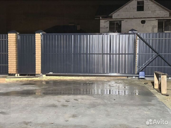 Откатные ворота и забор