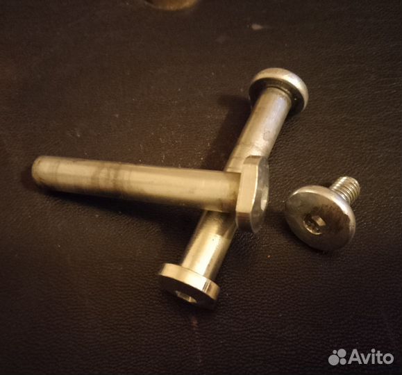 Болт для самоката