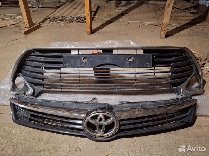 Решетки на camry 55