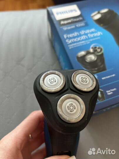 Бритва электрическая philips новая