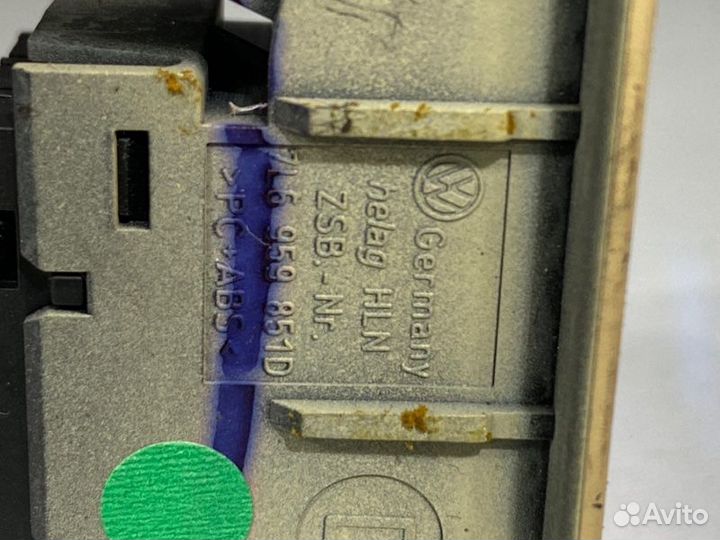 Кнопка стеклоподъемника Volkswagen Touareg 7L