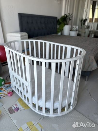 Кроватка-трансформер детская с маятником