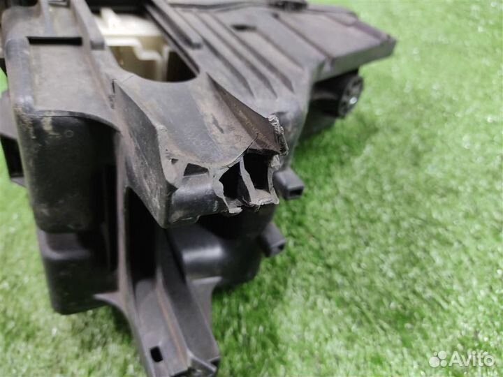 Блок предохранителей моторный Toyota RAV4 A2 2005