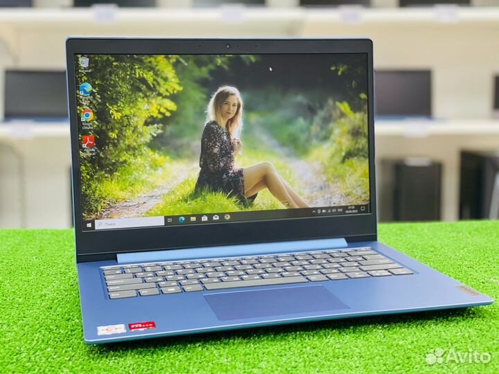 Ноутбук. AMD 3050U/14