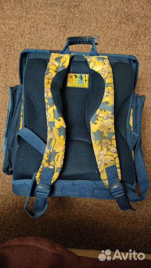 Школьный рюкзак