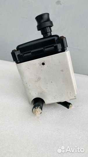 Бачок гура Mercedes ML-GL-GLE-GLS 166