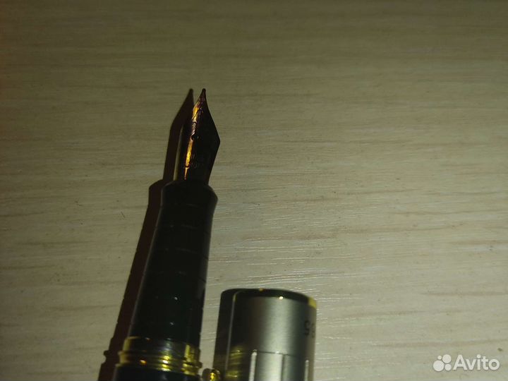 Перьевая ручка