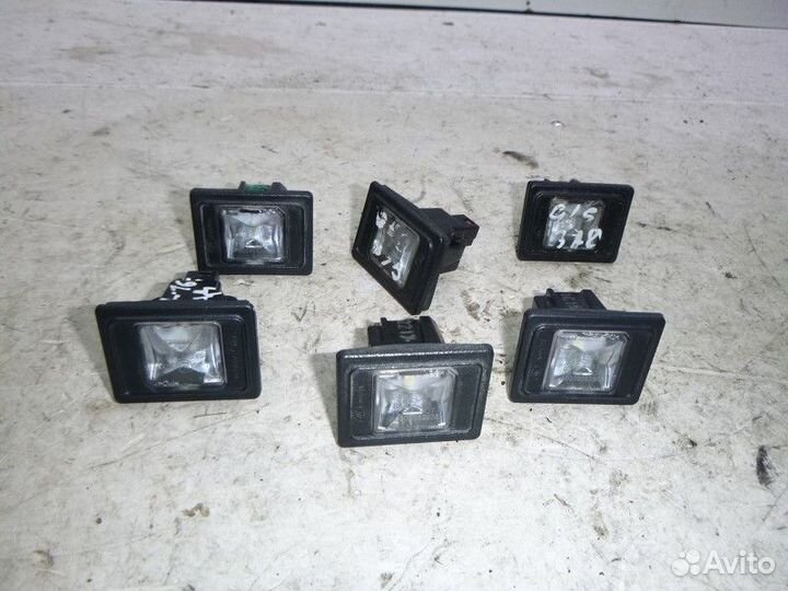 Плафон освещения номера mercedes benz GL-class X16