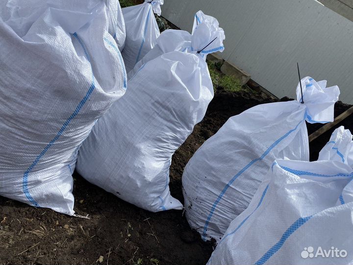 Чернозём в мешках