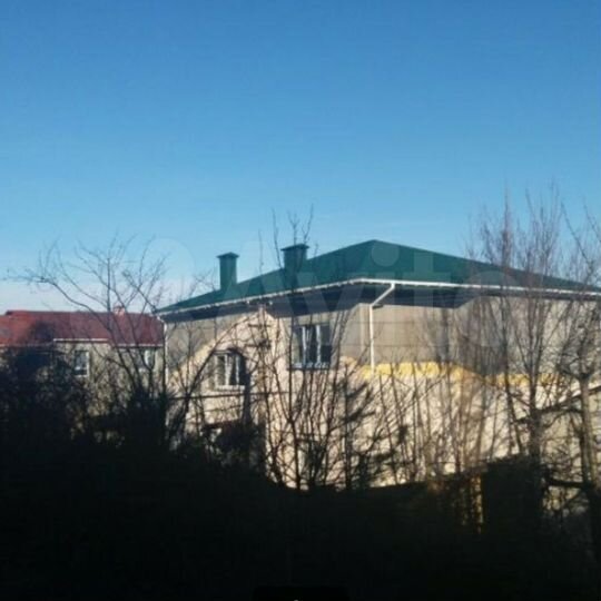 Дом 240 м² на участке 9 сот.